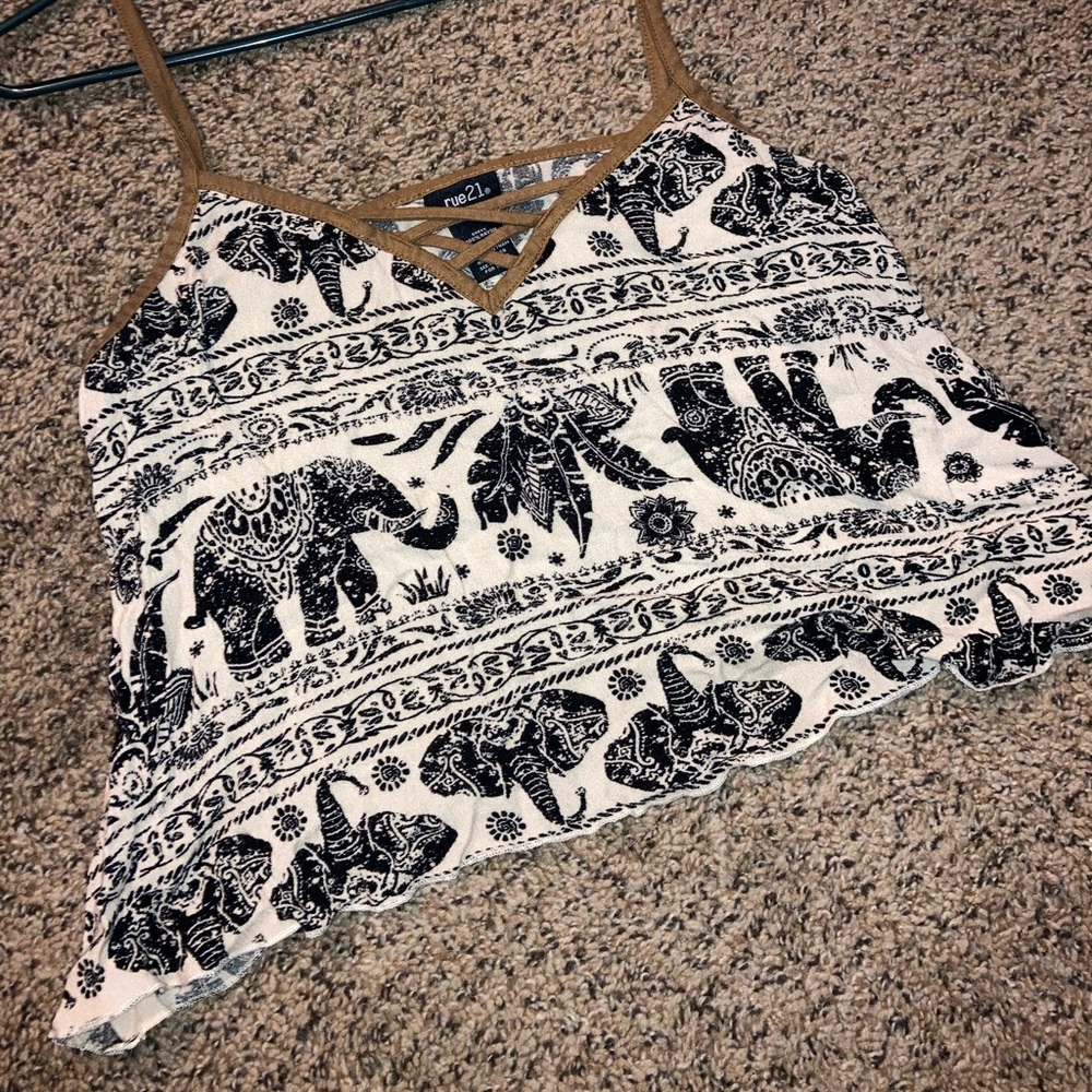 Rue 21 crop top